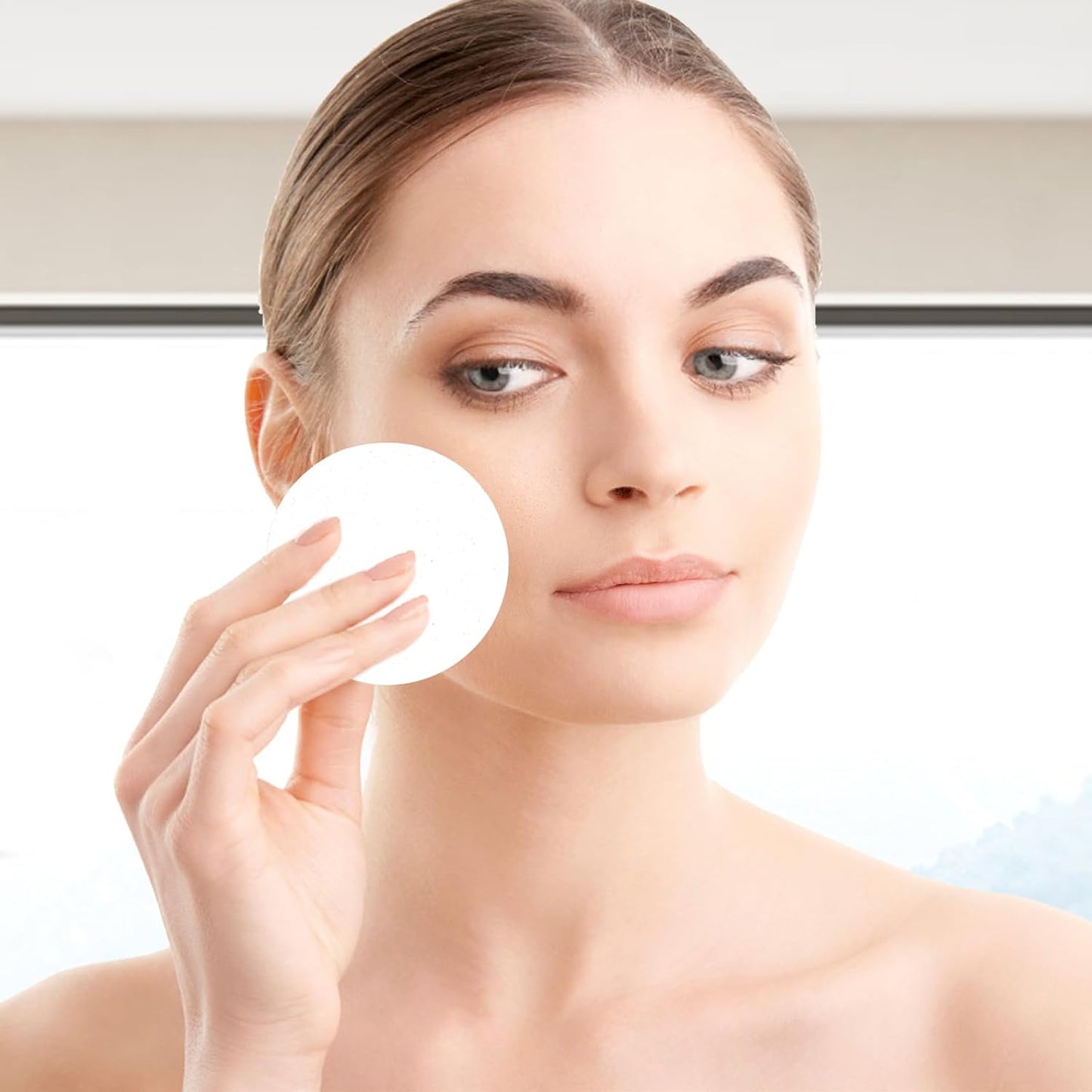 120 Count Compressed Facial Sponges, Face Cleansing Sponge for Estheticians Spa Wash Round Makeup Removal Sponge Pads for Women,Girls Compress Exfoliating Removal Sponge (White)