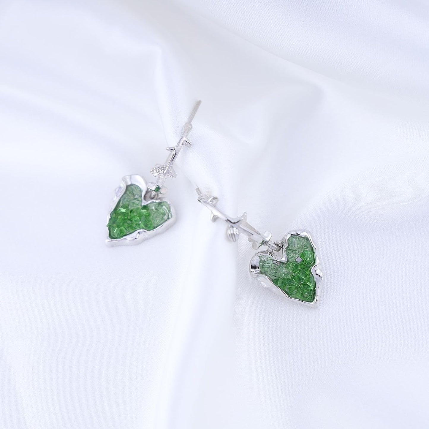 Punk Heart Dangle Earrings Black Onyx Heart Earrings Silver Open Circle Hoop Earrings Gothic Heart Drop Earrings Jewelry for Women