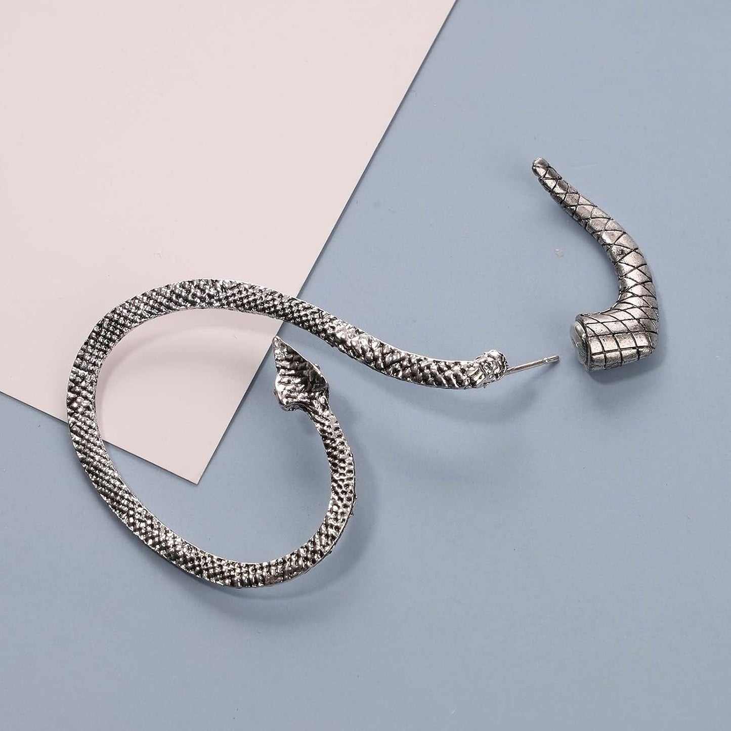 Punk Snake Cuff Earrings Silver Snake Ear Climber Earrings Cartilage Ear Crawler Earrings Gothic Serpent Clip on Wrap Earrings Jewelry for Women