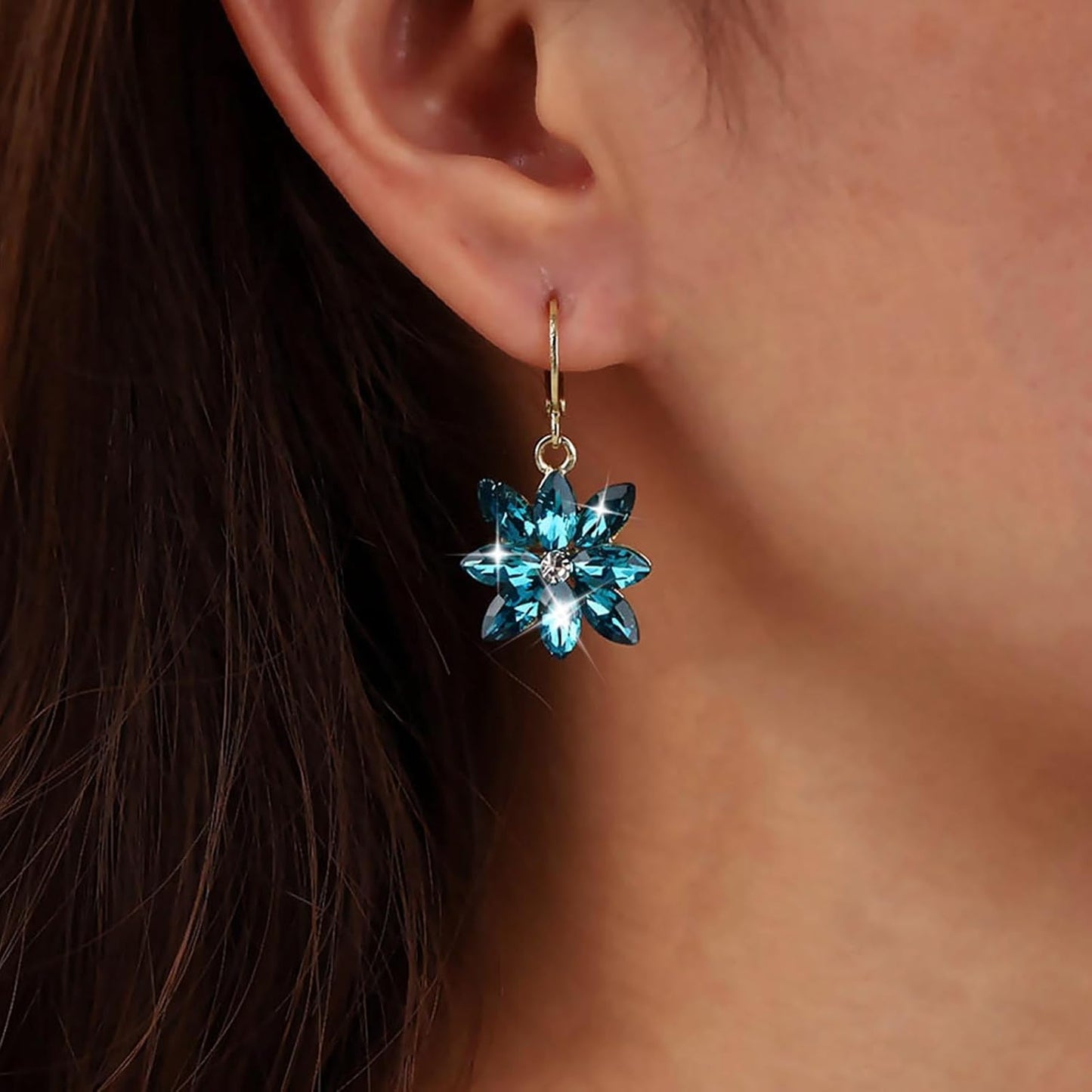 Vintage Blue Crystal Flower Earrings Sapphire Drop Earrings Rhinestone Flower Hoop Earrings Blue Gem Flower Stud Earrings Jewelry for Women