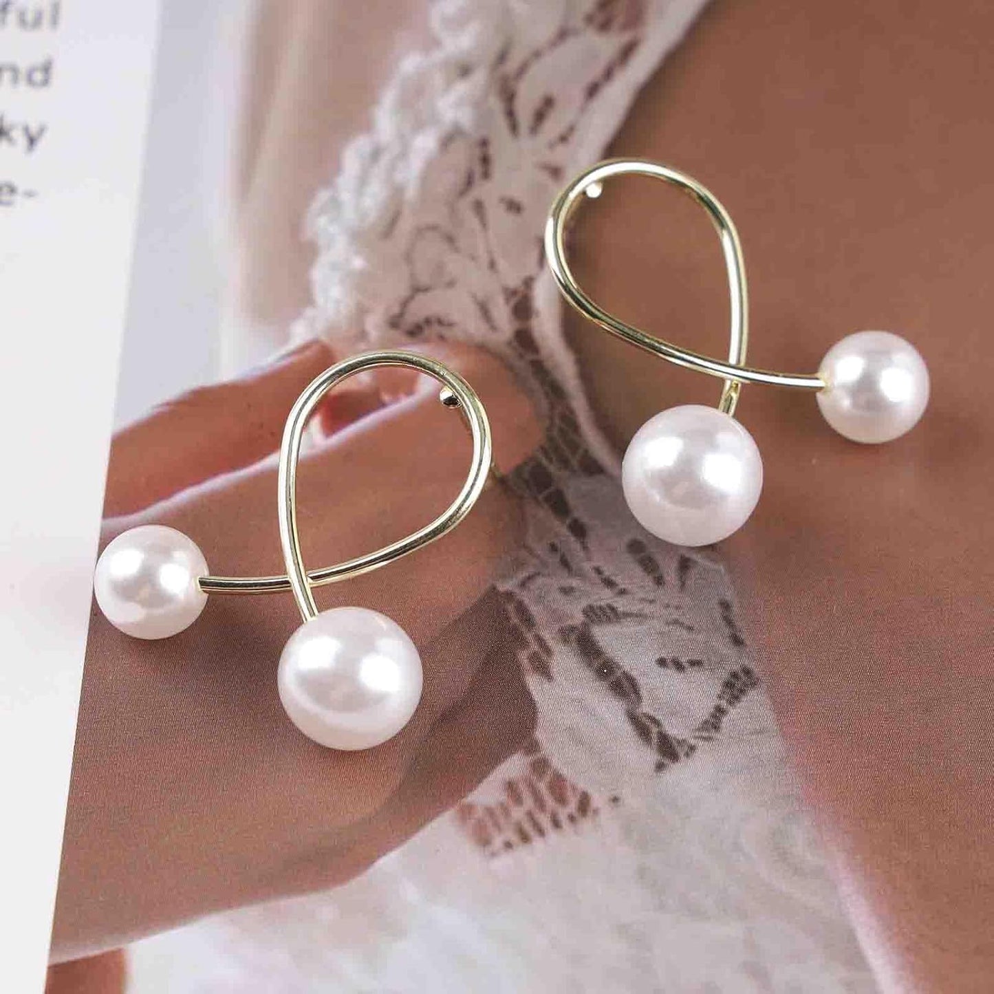 Vintage Pearl Drop Earrings Gold Pearl Stud Earrings Boho Tiny Pearl Earrings Pearl Wedding Earrings Jewelry for Women