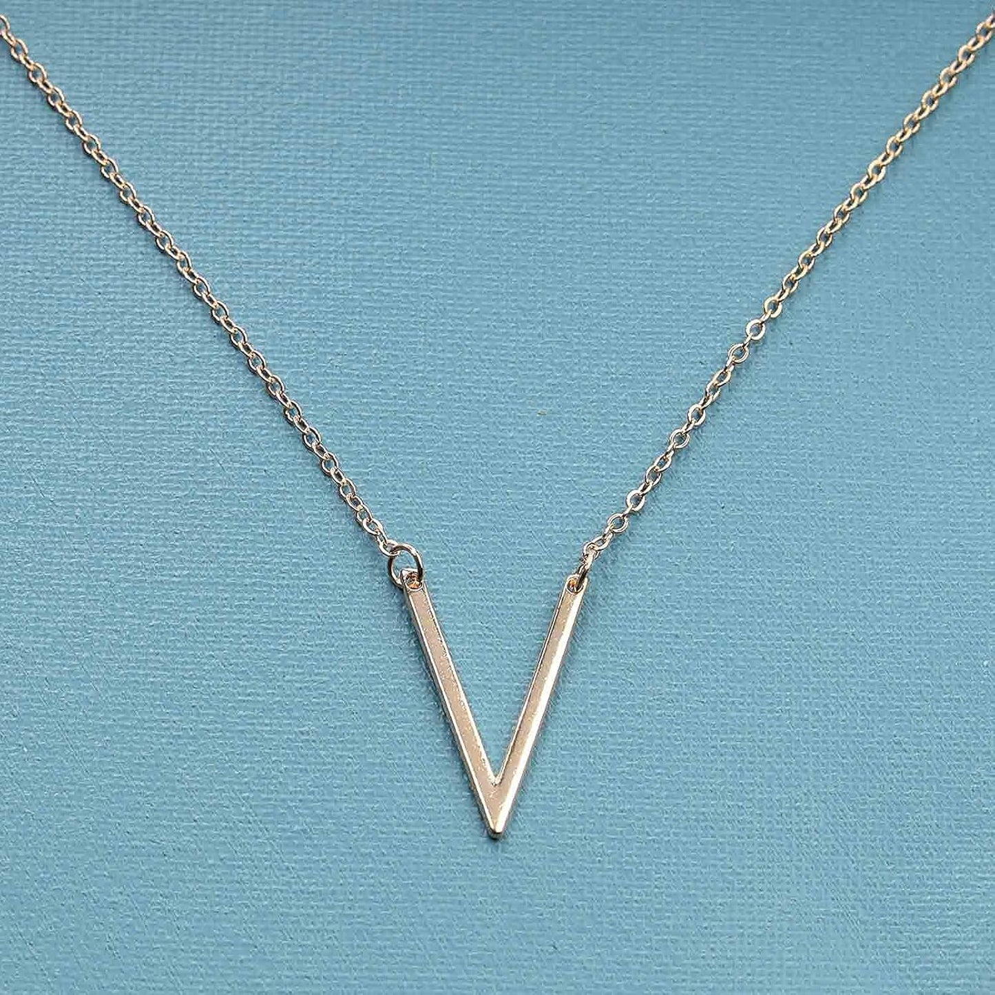 Letter V Pendant Necklace Monogram Necklace Choker Minimalist Initial V Necklace Simple Everyday Necklace Chain Jewelry for Women