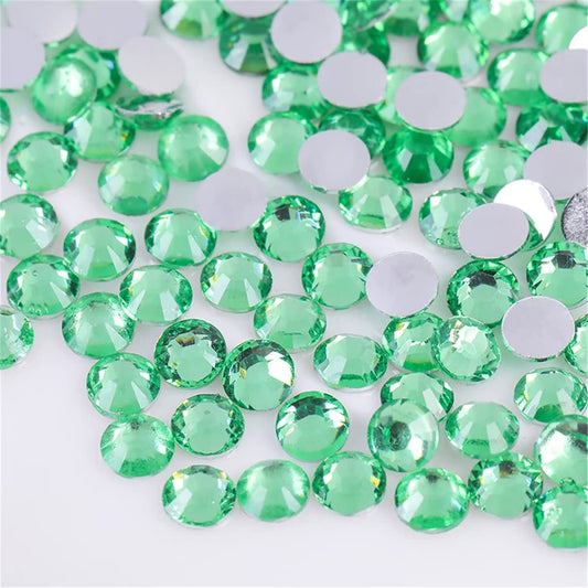 1500 Pieces SS16 4mm Flatback Rhinestones Clear Glass Round Gems Crystals for Nail Art DIY Crafts Clothes Shoes Bags （Green）