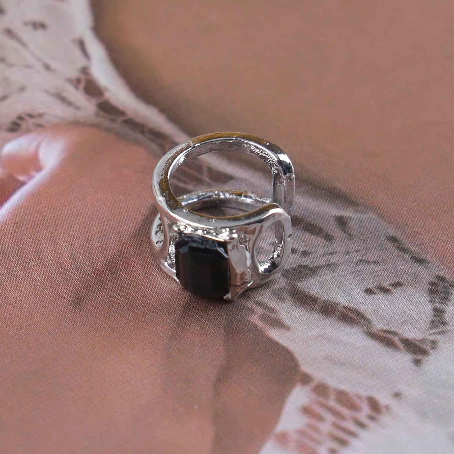 Vintage Crystal Ear Cuff Earrings Black Onyx Cuff Earrings Rhinestone Cartilage Earrings Silver Open Cuff Wrap Earrings Jewelry for Women